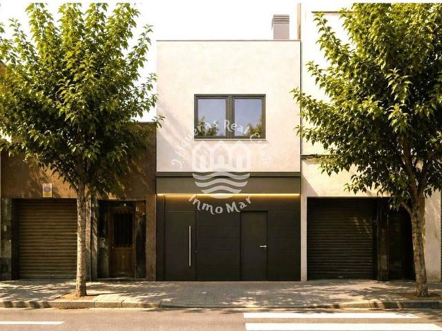 Casa en venta en carretera De Martorell, Terrassa, de 120 m² 3 habitaciones por 460.000