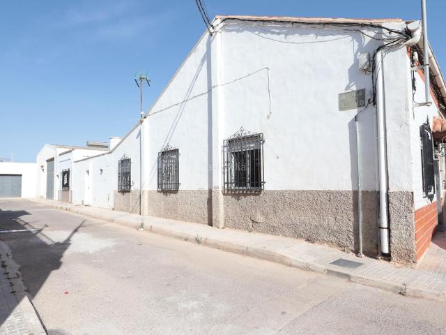 Casa en venta en Cartagena, La Palma. PLANTA BAJA EN ESQUINA CON PATIO EN LA PALMA. Casas.