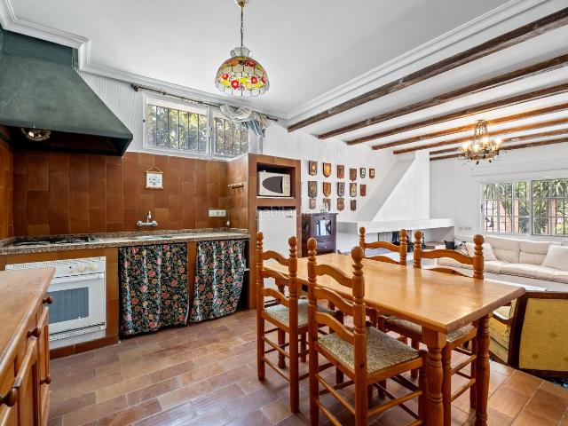 Chalet en venta en Cártama. Un lujo de casa con piscina y más de 700 metros de parcela en Estación de Cártama. Chalets.