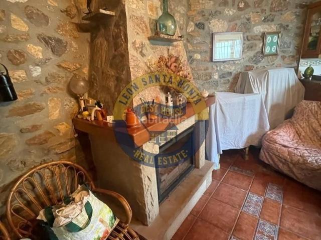 Casa en venta en Carucedo. Casa a la venta en Carucedo. Casas.