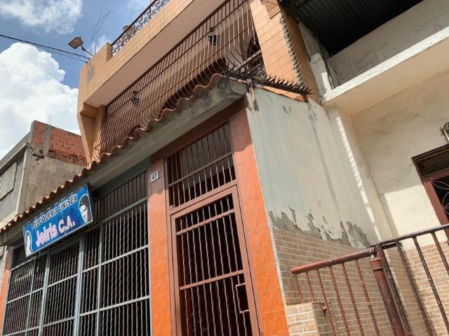 Casa en Venta en Catia, Caracas