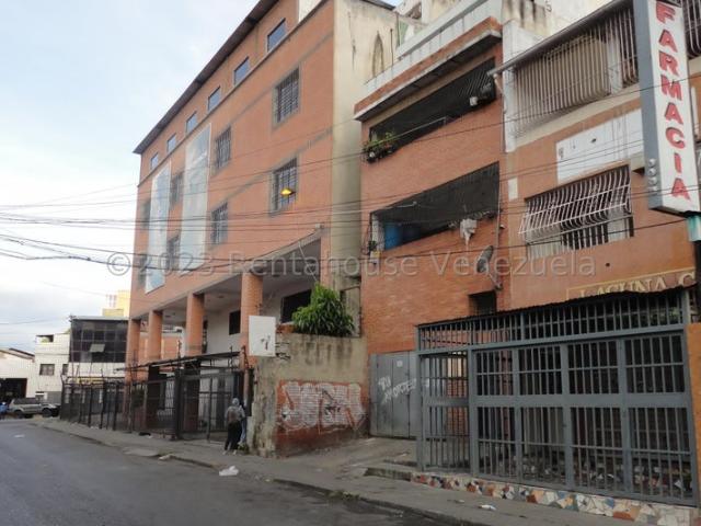 Casa en Venta en Catia, Caracas