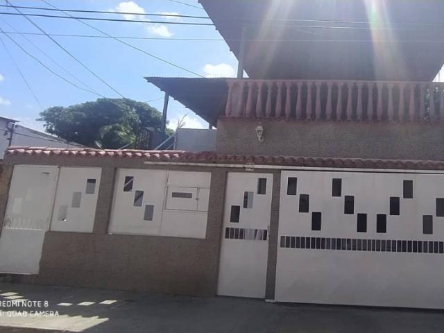 Casa en venta en Catia La Mar/ La Guaira