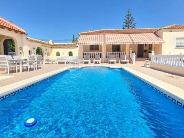 Casa en Venta en Catral