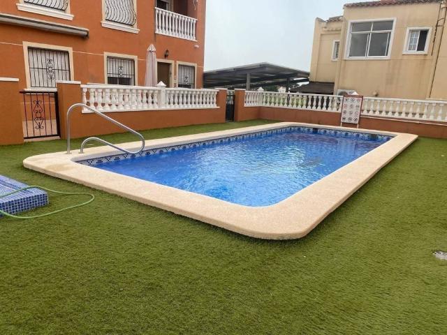 Casa en Venta en Catral
