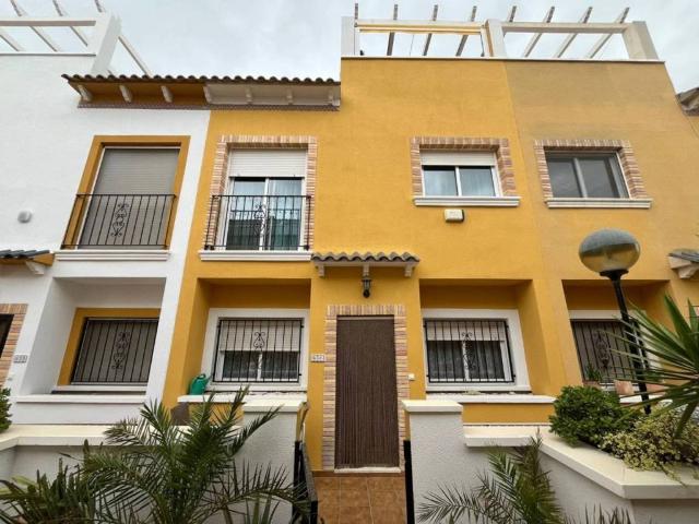 Casa en Venta en Catral