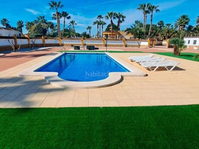 Casa en venta en Catral. Casas.