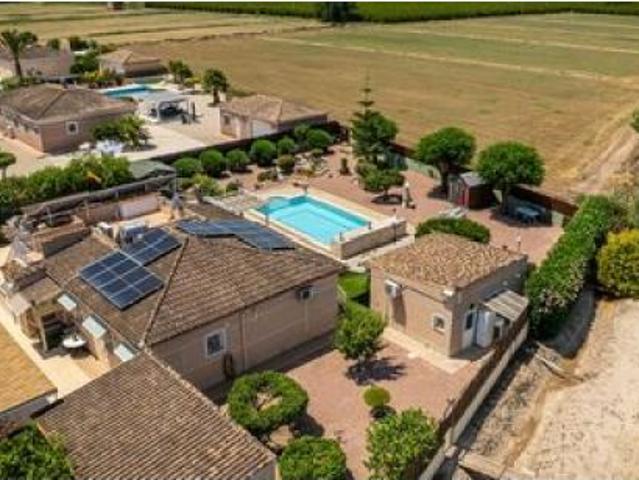 casa en Venta en Catral. ETRV T9514