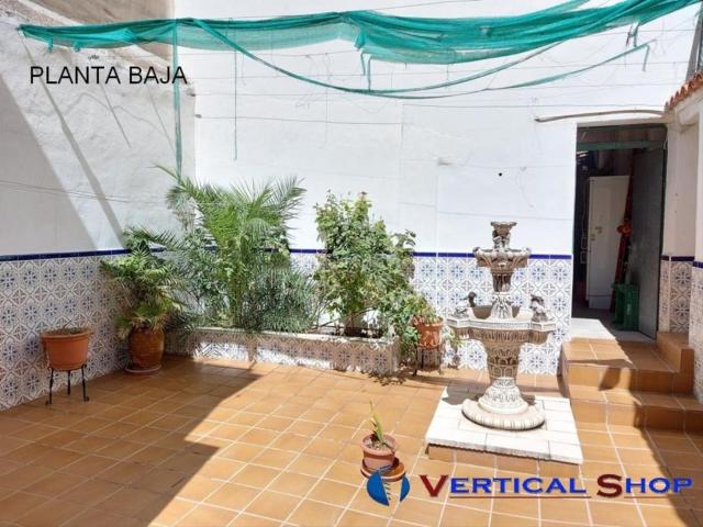 Casa en venta en Caudete. Casa en venta en El Molino, 10 dormitorios. Casas.