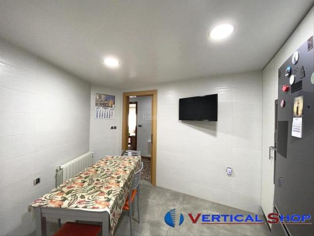 Casa en venta en Caudete. Casa en venta en Madrid, 8 dormitorios. Casas.