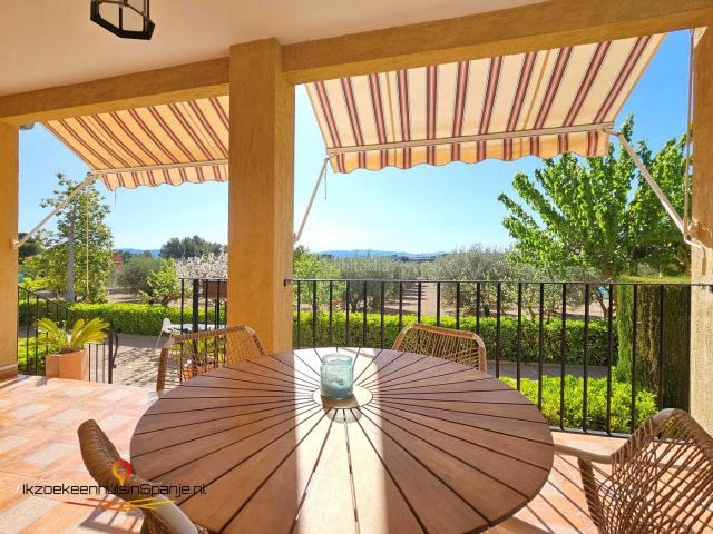 Casa en venta en Caudete. Casas.