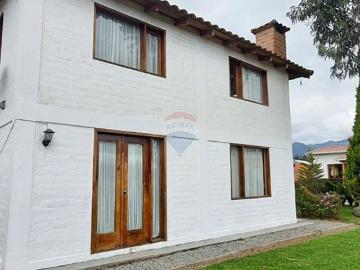 Casa en Venta en Cayambe En Conjunto privado