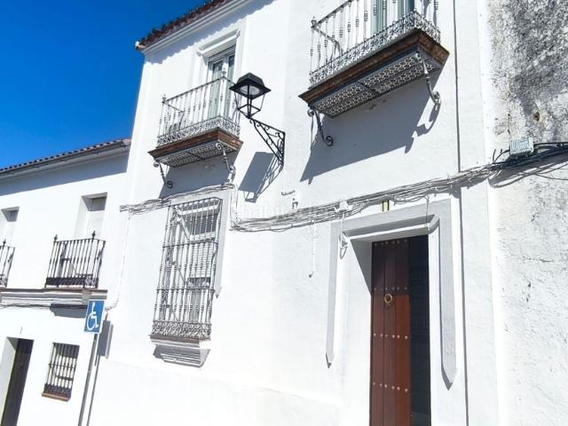 Casa en venta en Cazalla de la Sierra. ? Magnífica casa de dos plantas en Cazalla de la Sierra ?. Casas Cazalla de la.