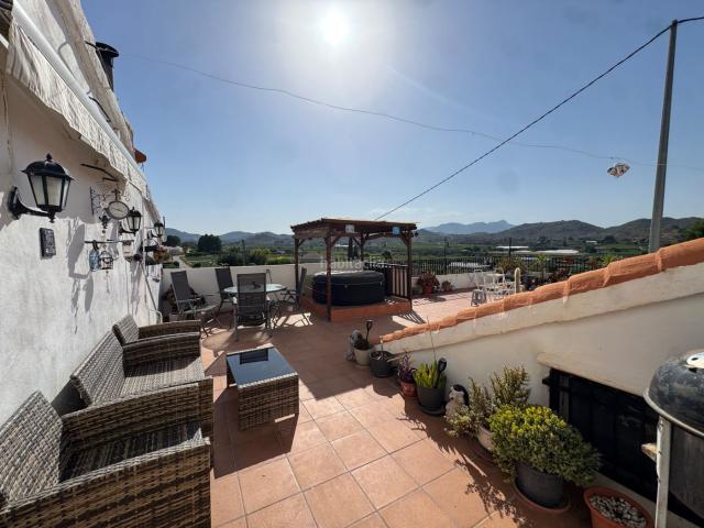 Casa en venta en Cehegín. ? VIVIENDA A TAN SOLO 3 MINUTOS DE CEHEGÍN PUEBLO. Casas.