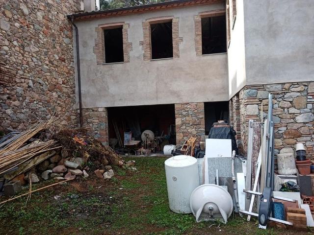 Casa en venta en Cellera de Ter, La, de 118 m² 4 habitaciones por 148.000 €