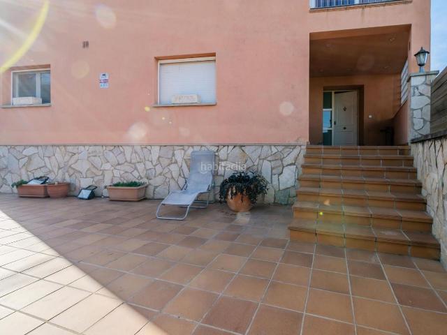 Casa en venta en Celrà. AMPLIA CASA MODERNA Y SOSTENIBLE. Casas.