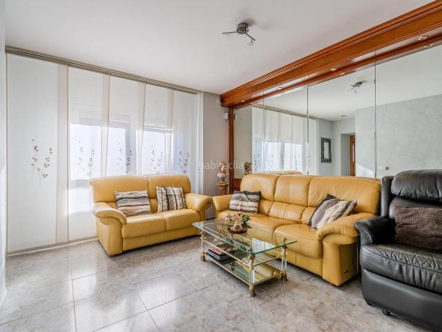 Casa en venta en Celrà. SE VENDE CASA EN CELRÀ GIRONA!. Casas.