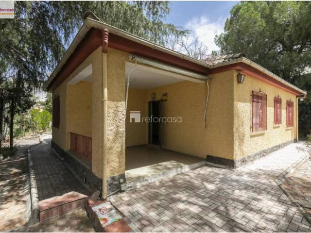 Casa en Venta en Cenes de La Vega