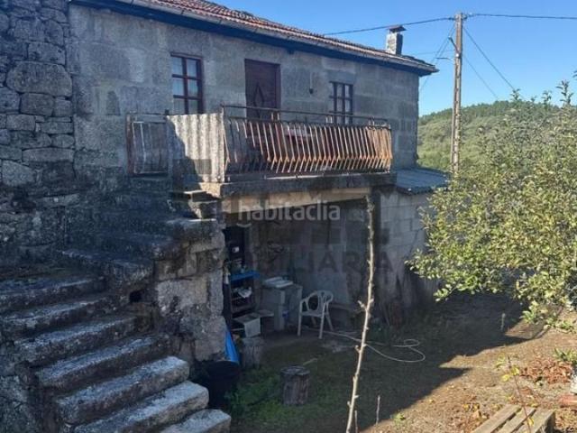 Casa en venta en Cenlle. Casas.