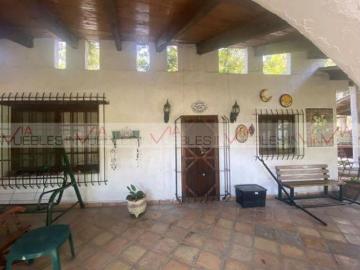 Casa en venta en Centro Villa De Garcia casco
