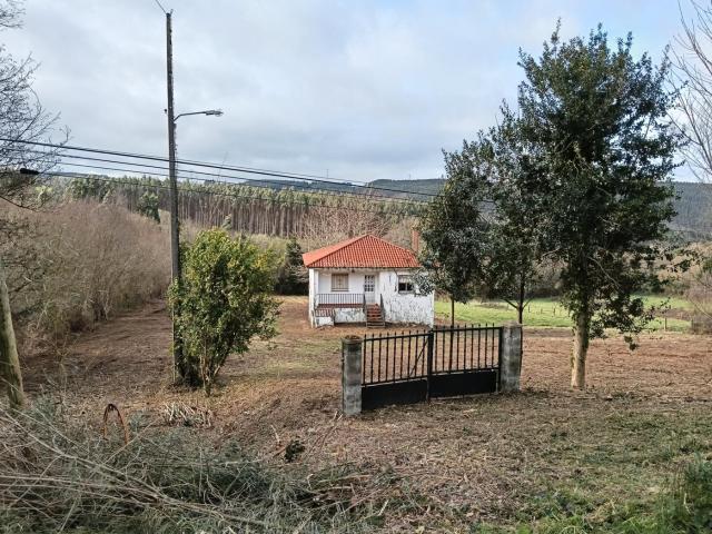 Casa en venta en Cesuras. Casas.
