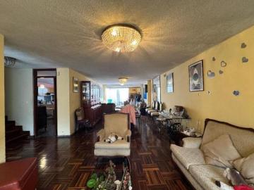 Casa en venta en Cercado de Lima Urb.Roma 3Plantas 8DORM.4Baños Terraza