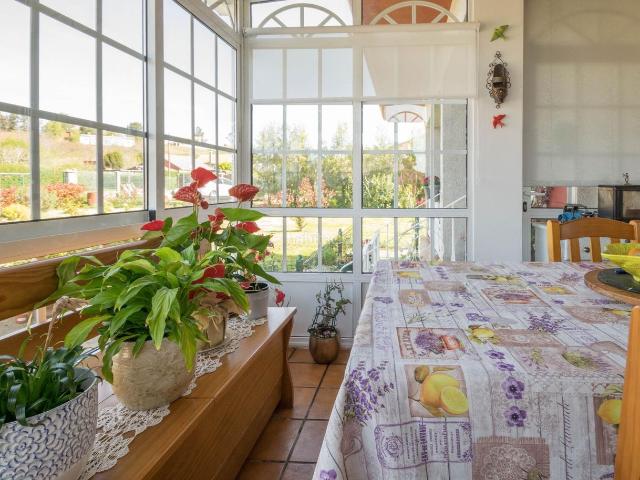 Casa en venta en Cerceda. CASA CON GALERÍA Y BONITA PARCELA EN EL MONTE XALO. Casas.