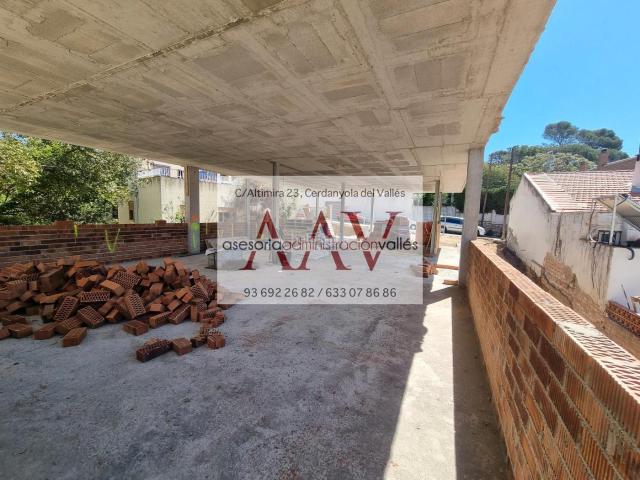 Casa en venta en Cerdanyola del Vallès, Montflorit. Casa obra nueva en venta en Cerdanyola del Vallés. Casas Cerdanyola del.