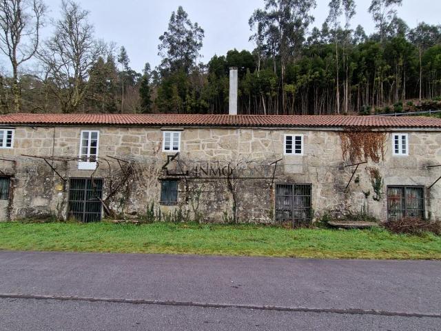 Casa en venta en Cerdedo. Oportunidad! Casa de piedra con terreno en Vichocuntín, Cerdedo Si buscas una vivienda con encanto en un entorno tranquilo y natur. Casas.