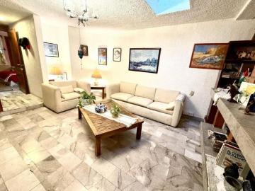 Casa en venta en cerrada con vigilancia en Paseos de Taxqueña!