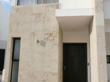 Casa en venta en cerrada San Angelo Sector Viñedos Torreón Coahuila