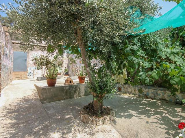 Casa en venta en Cervelló. VIVIENDA Y LOCAL EN CERVELLÓ. Casas.