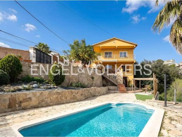 Casa en Venta en Cervelló
