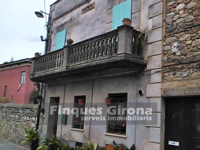 CASA EN VENTA EN CERVIÀ DE TER