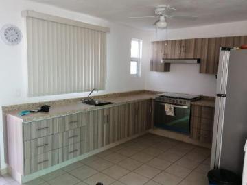 CASA EN VENTA EN CHAPALA