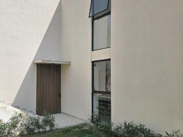 CASA EN VENTA EN CHAPALA