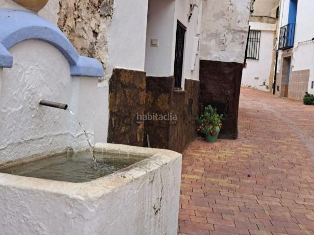 Casa en venta en Chelva. Casas.