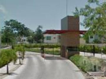 Casa en Venta en Chetumal en Fraccionamiento frente al mar, Quintana Roo