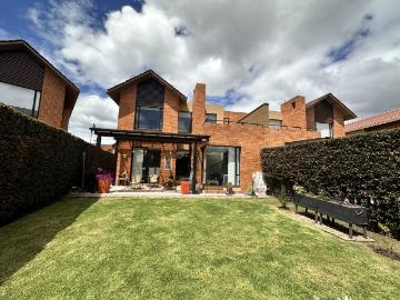 Casa En Venta En Chia En Hacienda Fontanar V109966