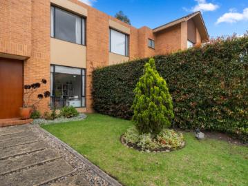 Casa En Venta En Chia En Hacienda Fontanar V367795