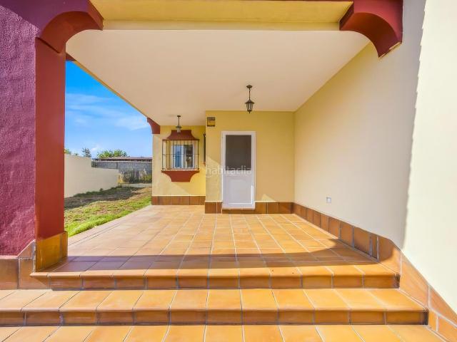 Casa en venta en Chiclana de la Frontera, Los Franceses La Vega. Chalet Familiar en Zona La Dehesilla Tranquila y Accesible. Casas Chiclana de la.