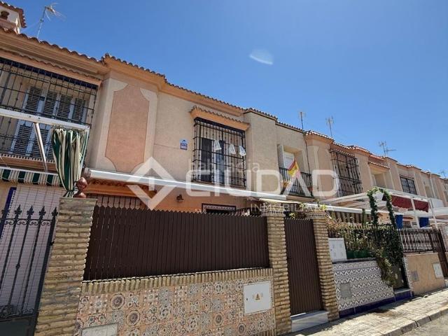 Casa en venta en Chipiona, Santuario. DÚPLEX EN VENTA. Casas.