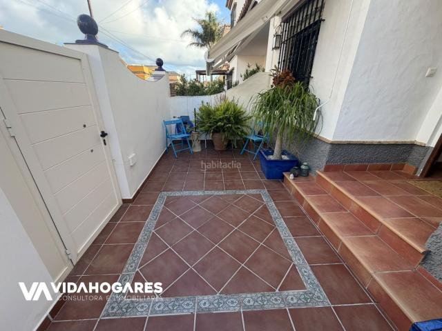 Casa en venta en Chipiona, Santuario. Hay casas. y luego está esta auténtica maravilla en la mejor zona de Chipiona! Hay viviendas que te gustan. y otras de las que. Casas.