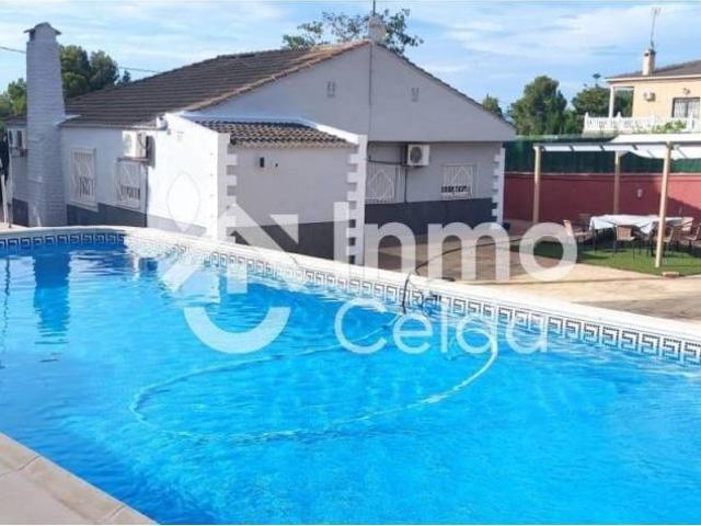 Casa en Venta en Chiva