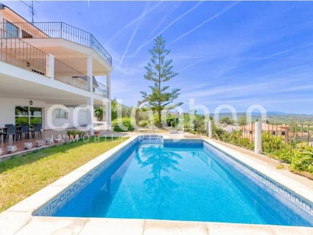 Casa en Venta en Chiva
