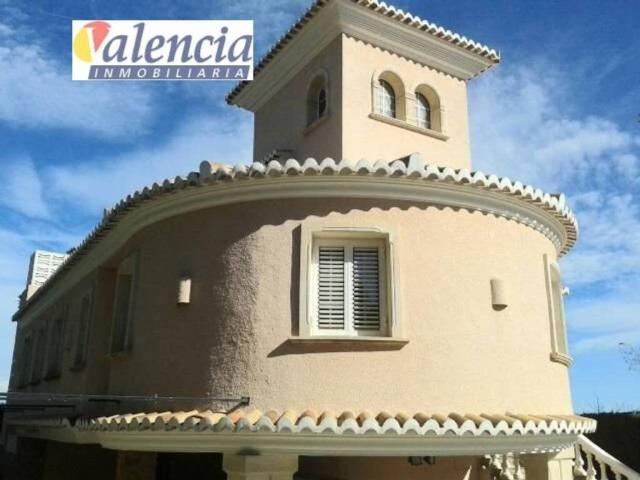 Casa en Venta en Chiva
