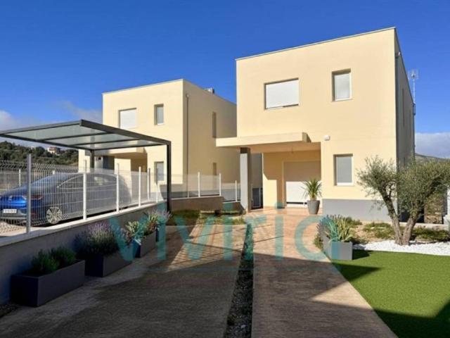 Casa en Venta en Chiva