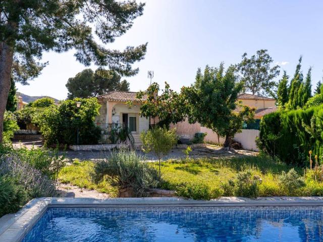 Casa en Venta en Chiva
