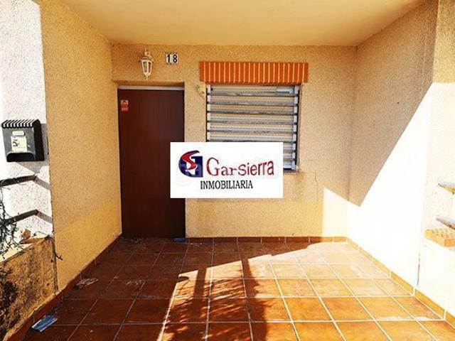 Casa en venta en Chozas de Canales. ESTUPENDO CHALET ADOSADO. Casas Chozas de.
