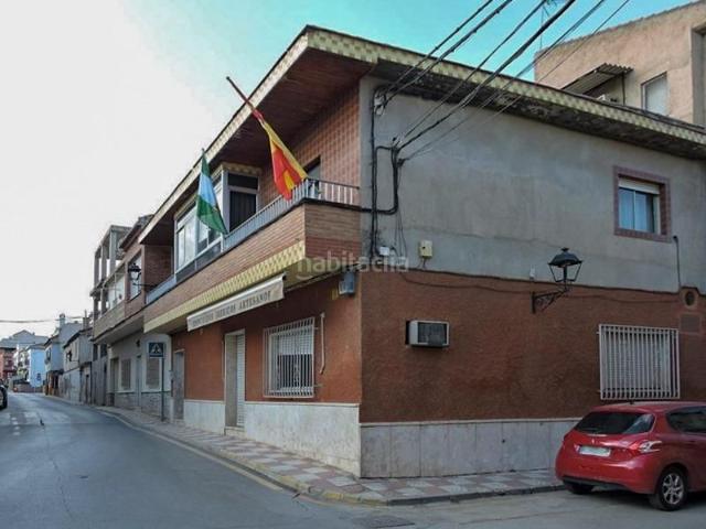 Casa en venta en Churriana de la Vega, Casco Histórico. Casa independiente en esquina con local comercial y negocio en Churriana de la Vega. Casas Churriana de la.